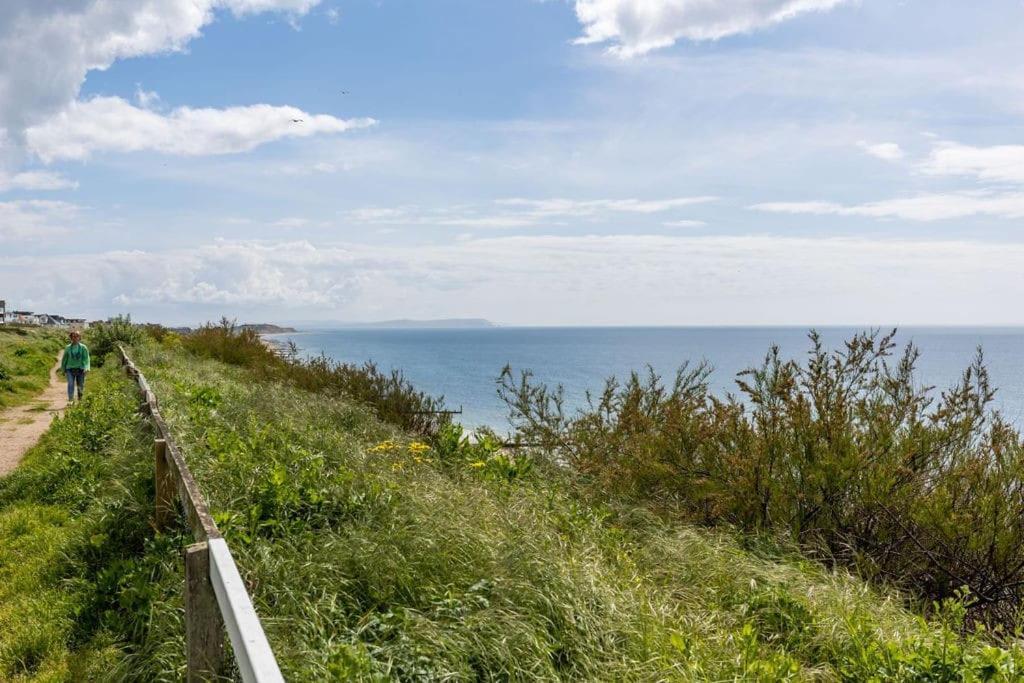 Modern 2 Bed, Cliff Top & Parking, F6 Bournemouth Exterior foto